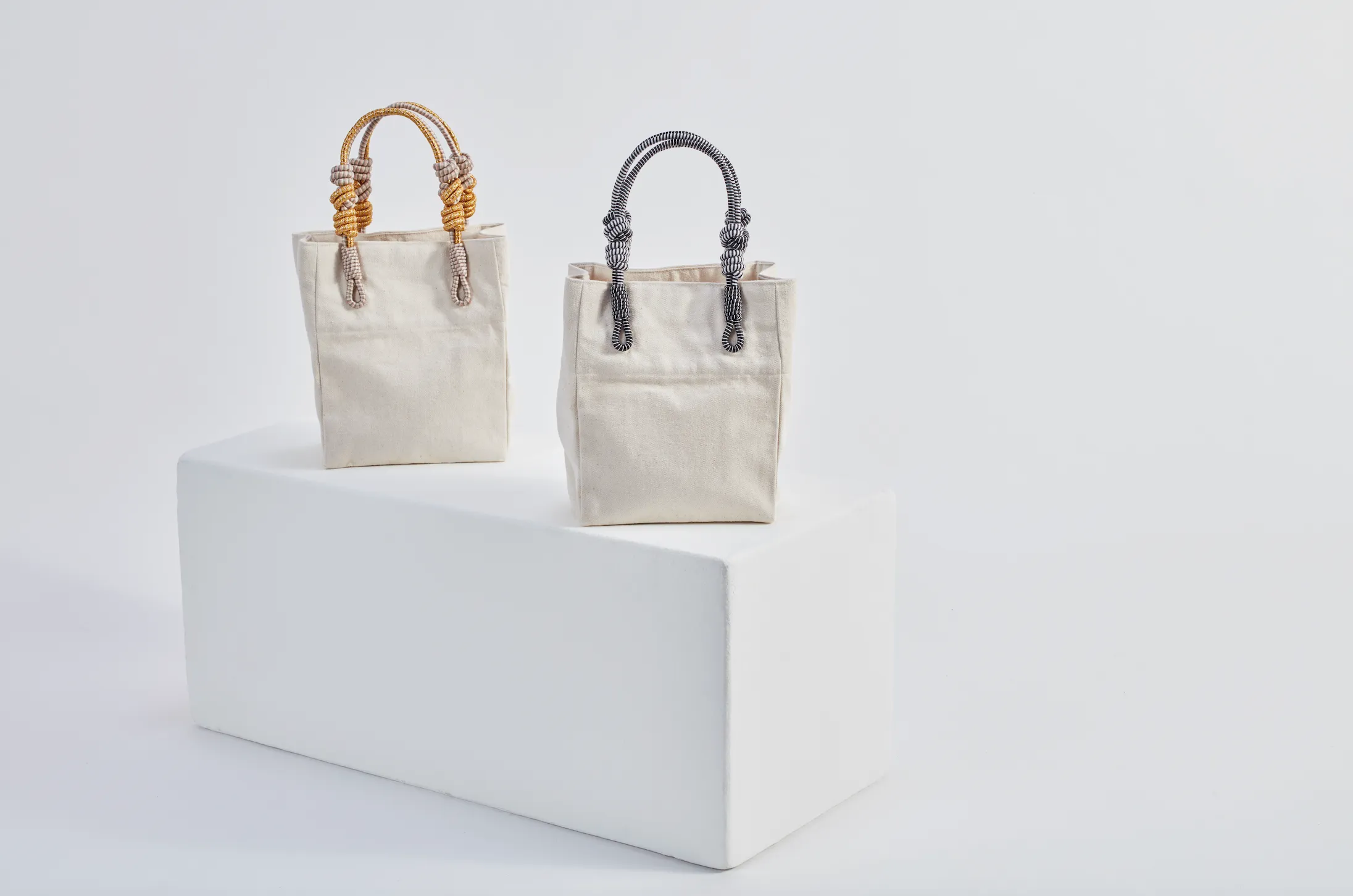 2 Knot Mini Market Tote- White Canvas
