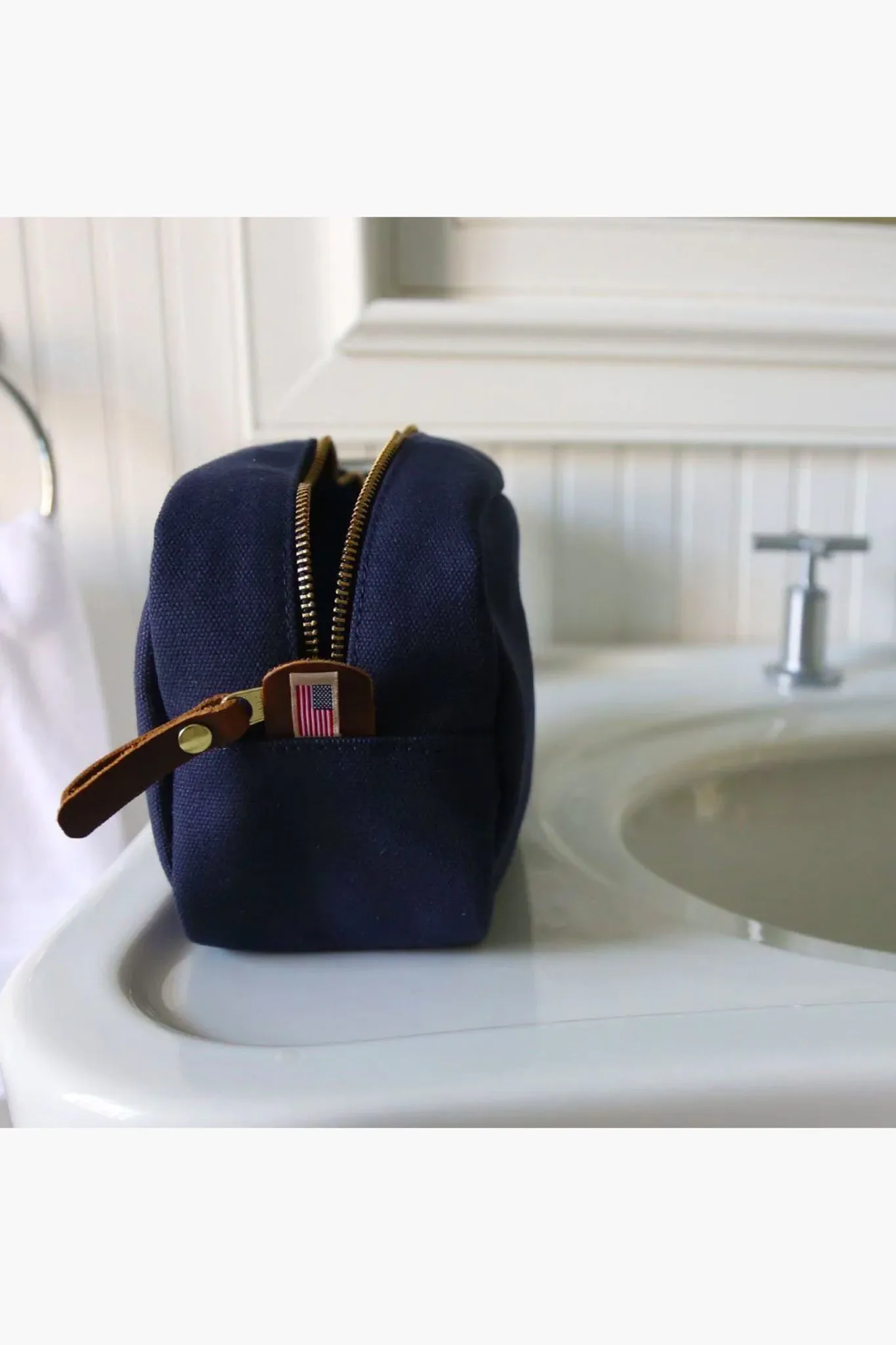 Navy Heritage Shave Kit