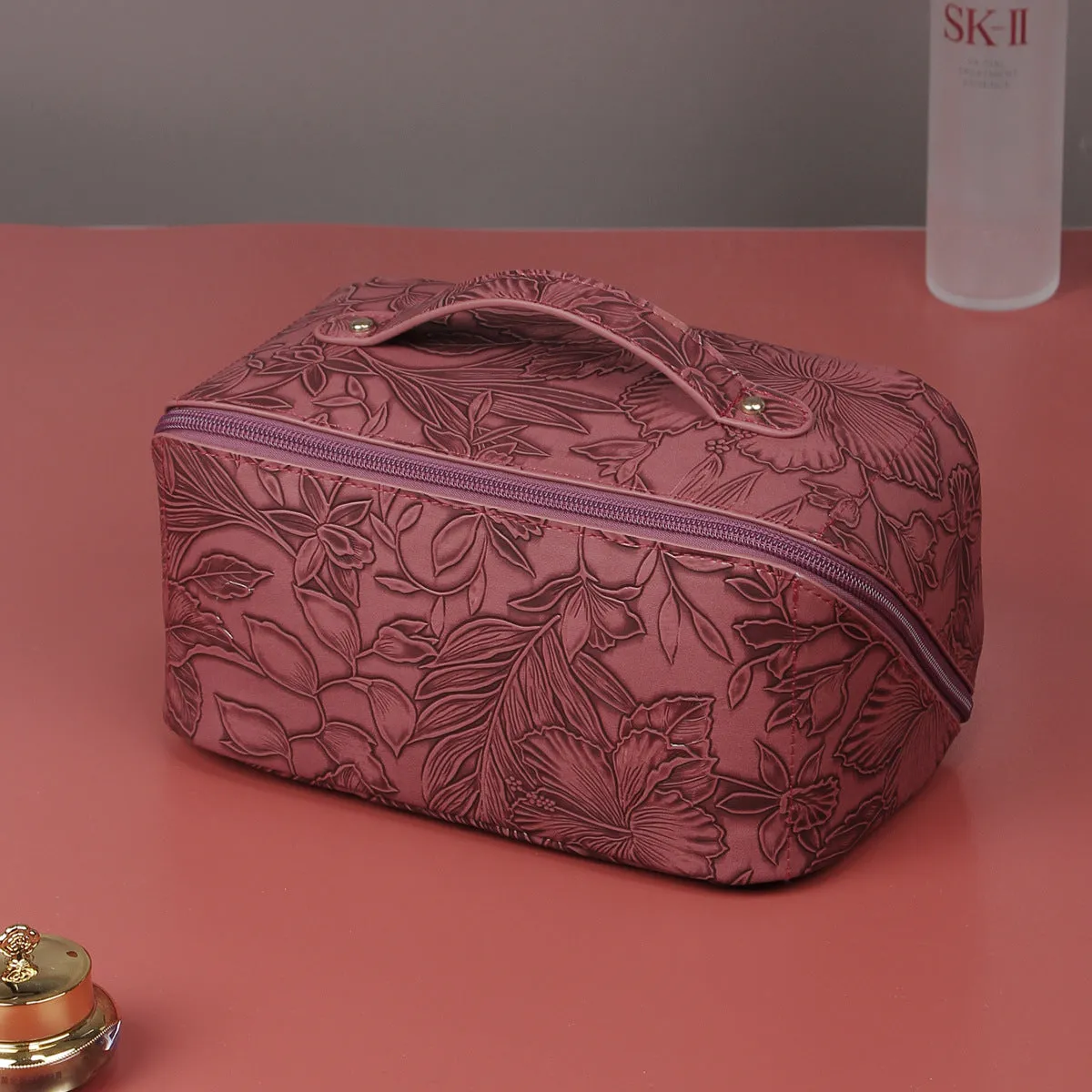 PU leather large capacity multi-function retro style three-dimensional embossed cosmetic bag advanced