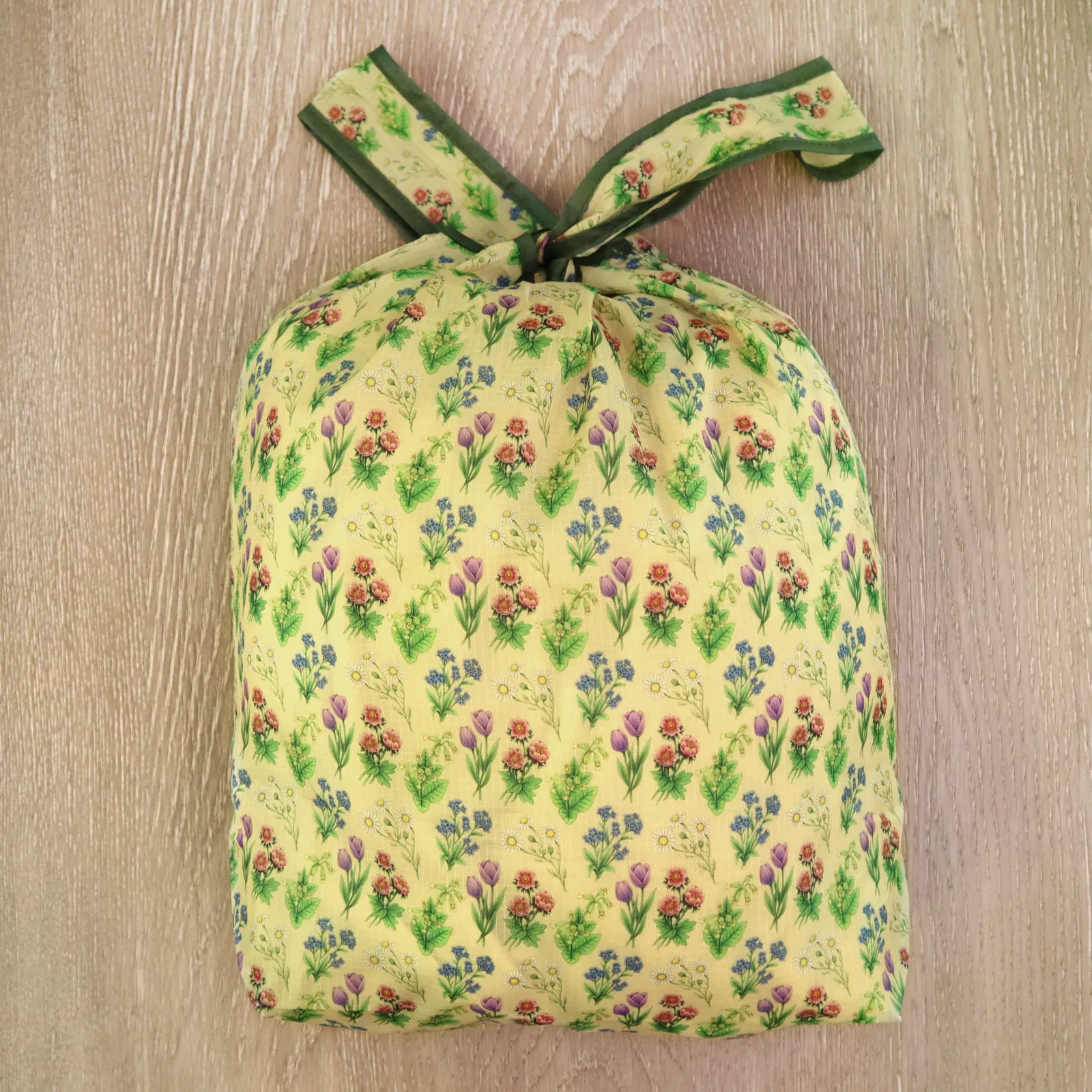 "Dainty Flowers" Reusable Bag